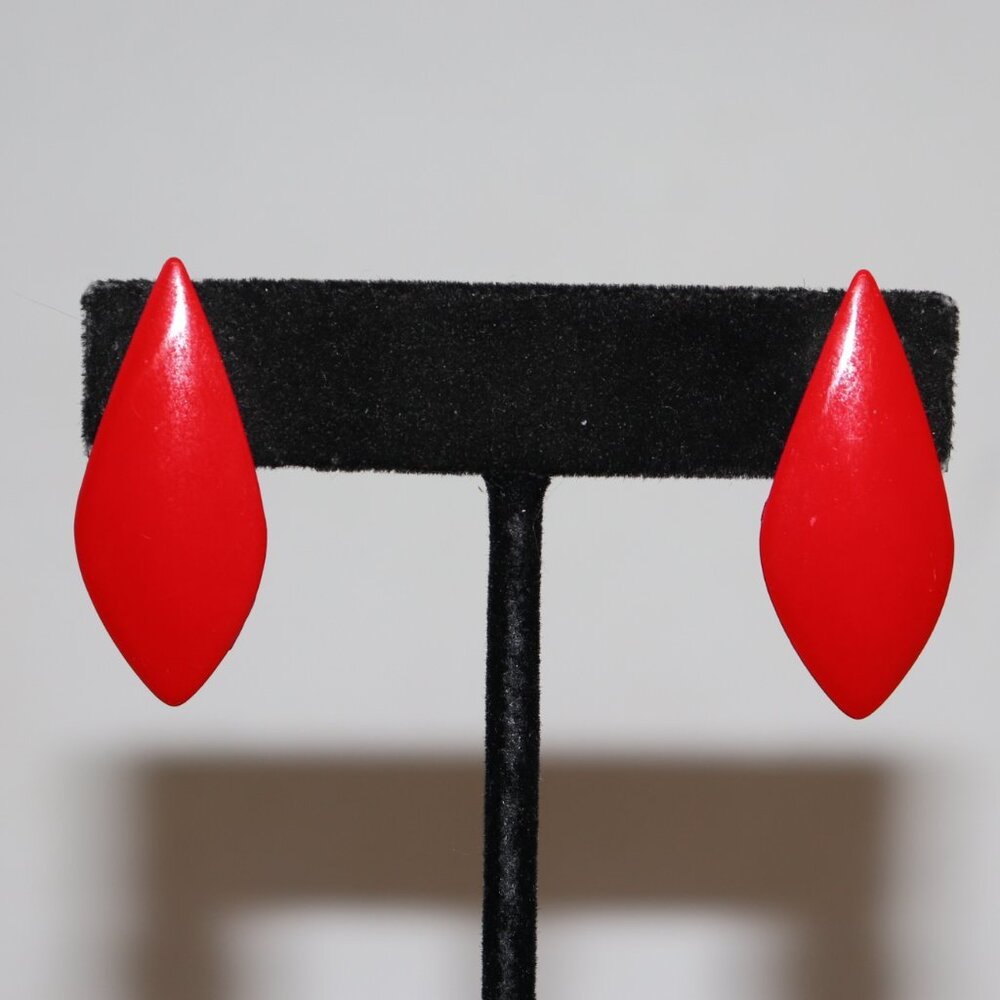 ❤️ Retro Metal Red Post Earrings · 1.25" Tall · bold retro pop